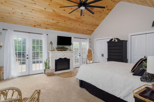 Master Bedroom | Image 13