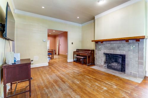 4916 Junius St, Dallas, TX, 75214-5330 | Card Image