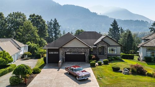4360 Estate Dr, Chilliwack, BC, V2R3B4 | Card Image