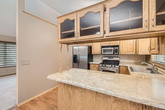 Kitchen | Image 11