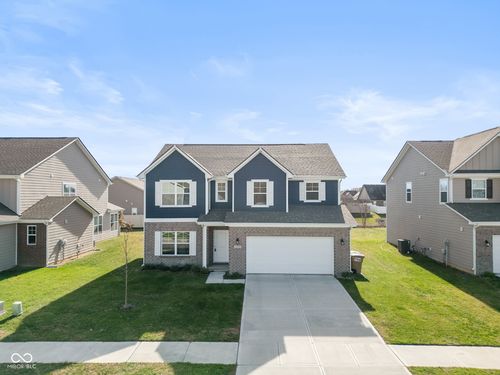 5737 Lauren Ln, Columbus, IN, 47203-5519 | Card Image