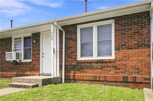 208/210 S Maguire Street, Warrensburg, MO, 64093 | Card Image