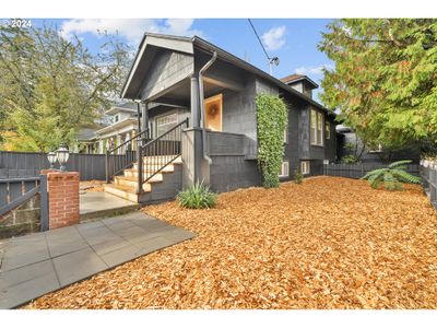 5437 Ne 28 Th Ave, House other with 3 bedrooms, 2 bathrooms and null parking in Portland OR | Image 3