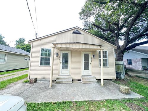 759 Oak Ave, Bridge City, LA, 70094-3017 | Card Image