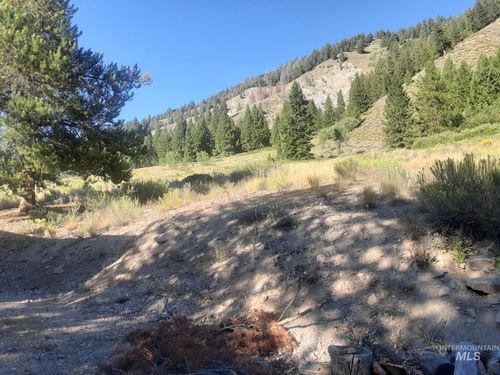 2074 Fleck Summit Rd, Fairfield, ID, 83327 | Card Image