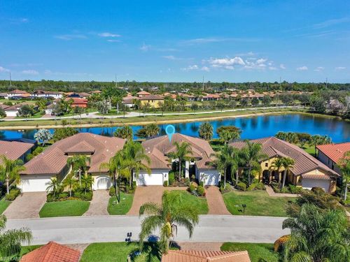10093 Avalon Lake Cir, FORT MYERS, FL, 33913 | Card Image