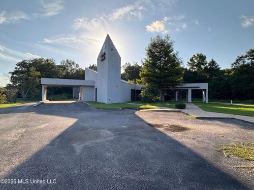 7125 Highway 613, Moss Point, MS, 39563-9382 | Card Image