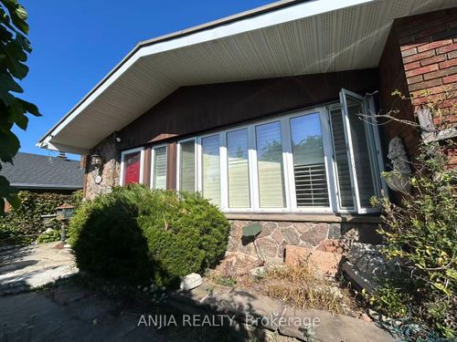 main-500 Huntingwood Dr, Scarborough, ON, M1W1G4 | Card Image