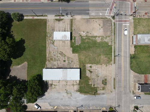 111 S Dallas Ave, Lancaster, TX, 75146 | Card Image