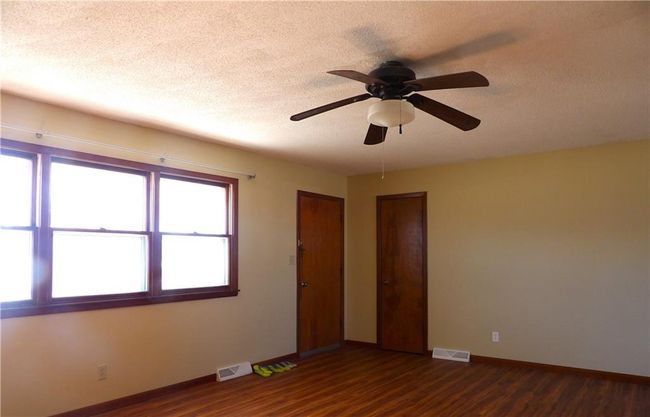217 Warren St, House other with 3 bedrooms, 2 bathrooms and null parking in Garnett KS | Image 11