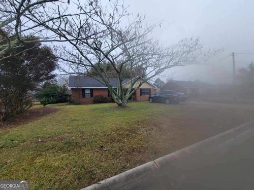 913 Churchfield Dr, Hinesville, GA, 31313-9405 | Card Image