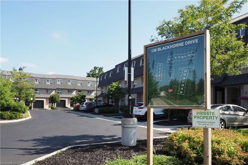 18-138 Blackhorne Drive, Kitchener, ON, N2E1Z3 | Card Image