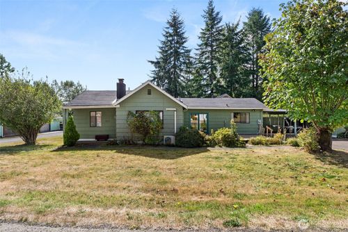 1212 Riddell St, Raymond, WA, 98577-1228 | Card Image