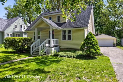 1202 Jerome St, Midland, MI, 48640-4352 | Card Image