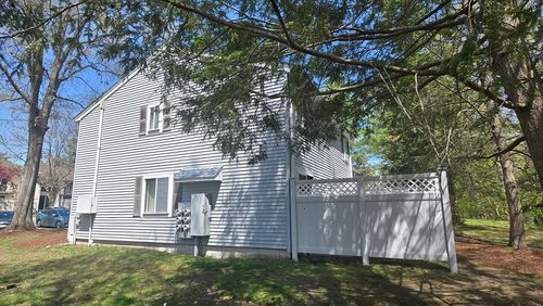 36-36 Village Hill Ln, Natick, MA, 01760-5700 | Card Image