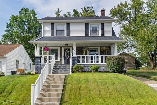 566 E Kline St, Girard, OH, 44420-2734 | Card Image