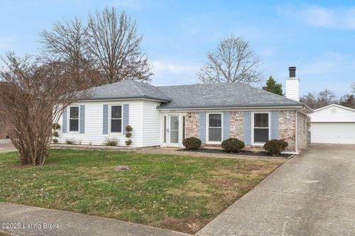 8405 Fernview Dr, Louisville, KY, 40291-2713 | Card Image