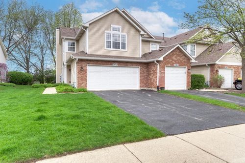 3015-3015 Kentshire Cir, Naperville, IL, 60564-8430 | Card Image