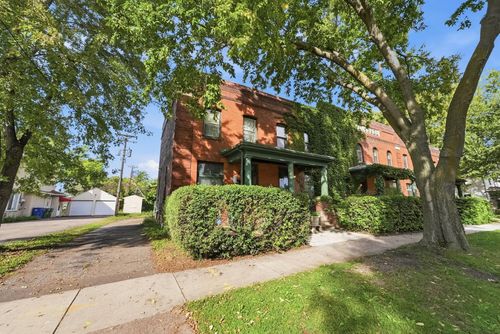 111 Isabel St E, Saint Paul, MN, 55107-2249 | Card Image
