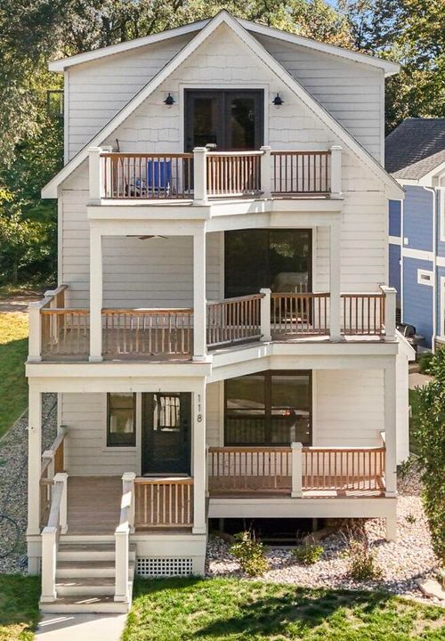 118 Krueger Ave, Michigan City, IN, 46360 | Card Image