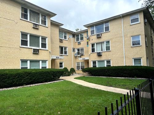 1-c-5700 W Montrose Ave, Chicago, IL, 60634-1777 | Card Image