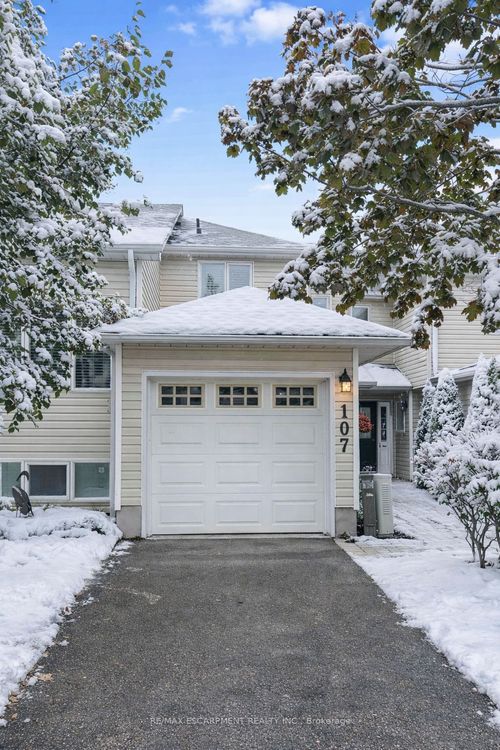 107 Ellen Lane, Collingwood, ON, L9Y4W4 | Card Image