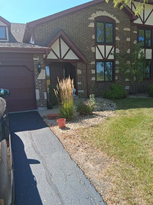 apt-c1-402 Waterford Ct, Olympia Fields, IL, 60461-1454 | Card Image