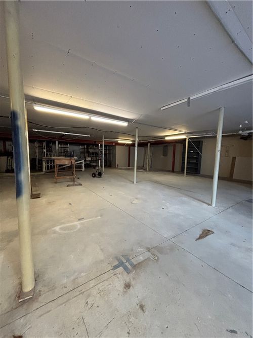 g-113 Tiogue Ave, Coventry, RI, 02816-5245 | Card Image