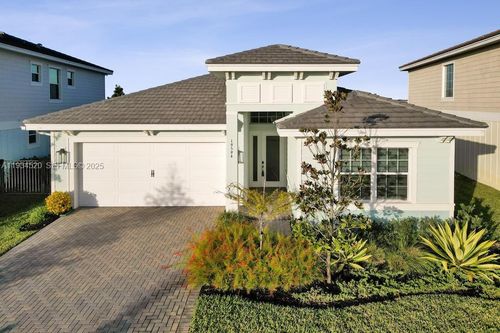 19594-19594 Broad Shore Walk, Loxahatchee, FL, 33470-2169 | Card Image