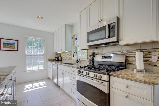 9004 Levelle Dr, House other with 5 bedrooms, 3 bathrooms and null parking in CHEVY CHASE MD | Image 20