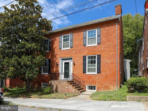 103 N Church St, BERRYVILLE, VA, 22611-1109 | Card Image