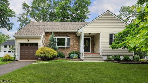 211 Cranford Ave, Cranford, NJ, 07016-2501 | Card Image