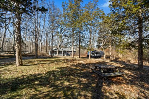 4 Coachman Pike, Ledyard, CT, 06339-1304 | Card Image