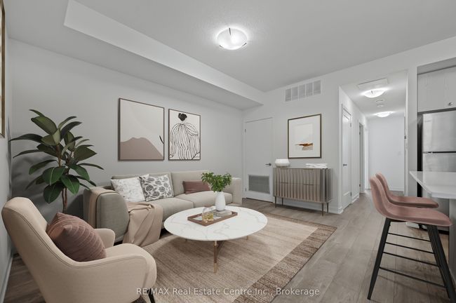 E8 - 20 Palace St, Condo with 2 bedrooms, 2 bathrooms and 1 parking in Kitchener ON | Image 12