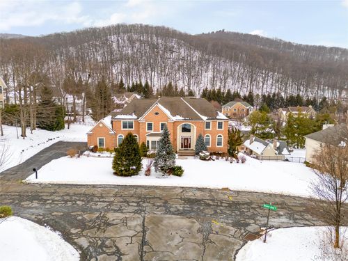 5 Beaver Pond Court, Stony Point, NY, 10980 | Card Image