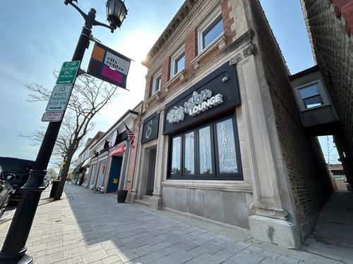 110 W Park Ave, Elmhurst, IL, 60126-6201 | Card Image