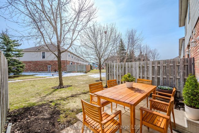 47 - 30 Imperial Rd S, Condo with 4 bedrooms, 3 bathrooms and 1 parking in Guelph ON | Image 28