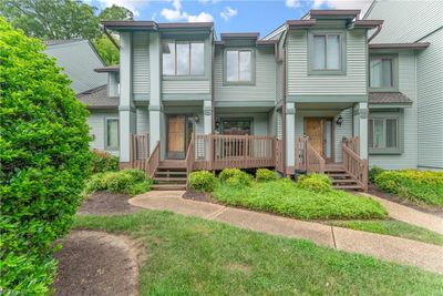 355 Bridgewater Dr, Home with 2 bedrooms, 2 bathrooms and null parking in Newport News VA | Image 2