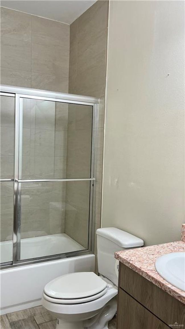 APT-4 - 4902 N Hiawatha Dr, Condo with 3 bedrooms, 2 bathrooms and 2 parking in Pharr TX | Image 17