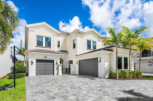 9065 Benedetta Pl, Boca Raton, FL, 33496-3811 | Card Image
