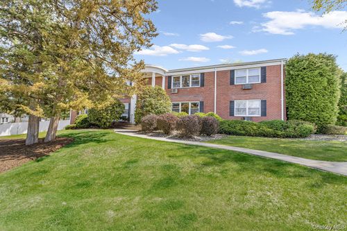 apt-101-8 Bon Aire Cir, Suffern, NY, 10901-7020 | Card Image