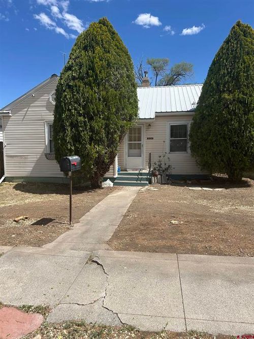 524 N Mesa Avenue, Montrose, CO, 81401 | Card Image