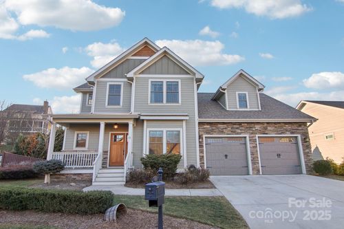 11 Barnrock Dr, Mills River, NC, 28759-0009 | Card Image