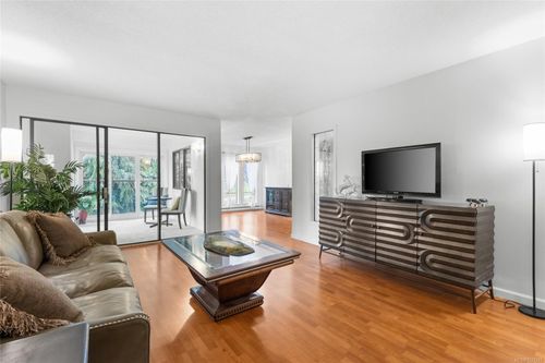 405-1875 Lansdowne Rd, Saanich, BC, V8P1A9 | Card Image
