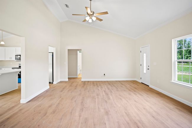 5987 Cross Country Blvd, House other with 3 bedrooms, 2 bathrooms and null parking in Marianna FL | Image 5