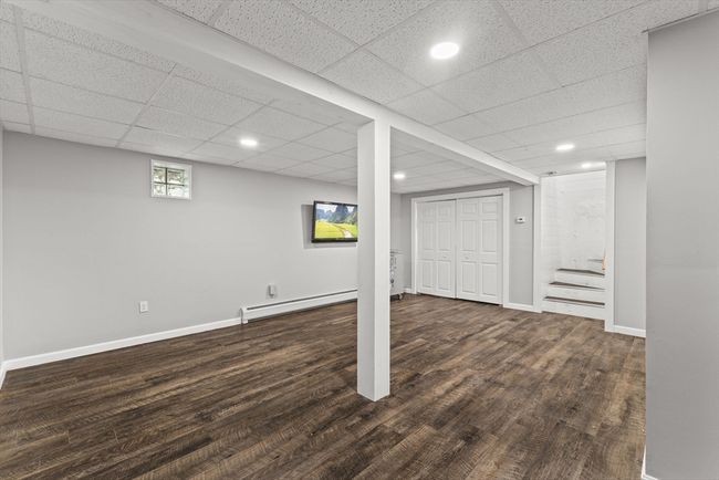 301 County Rd, House other with 1 bedrooms, 1 bathrooms and 6 parking in Marion MA | Image 25