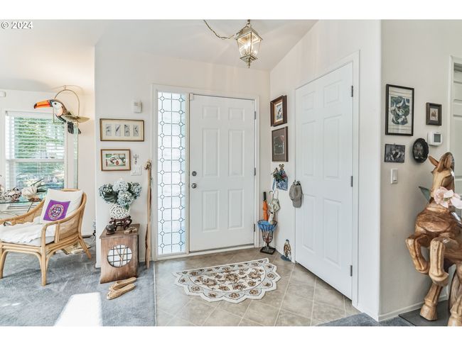 68938 E Cedar Hill Loop, House other with 3 bedrooms, 2 bathrooms and 2 parking in Welches OR | Image 4