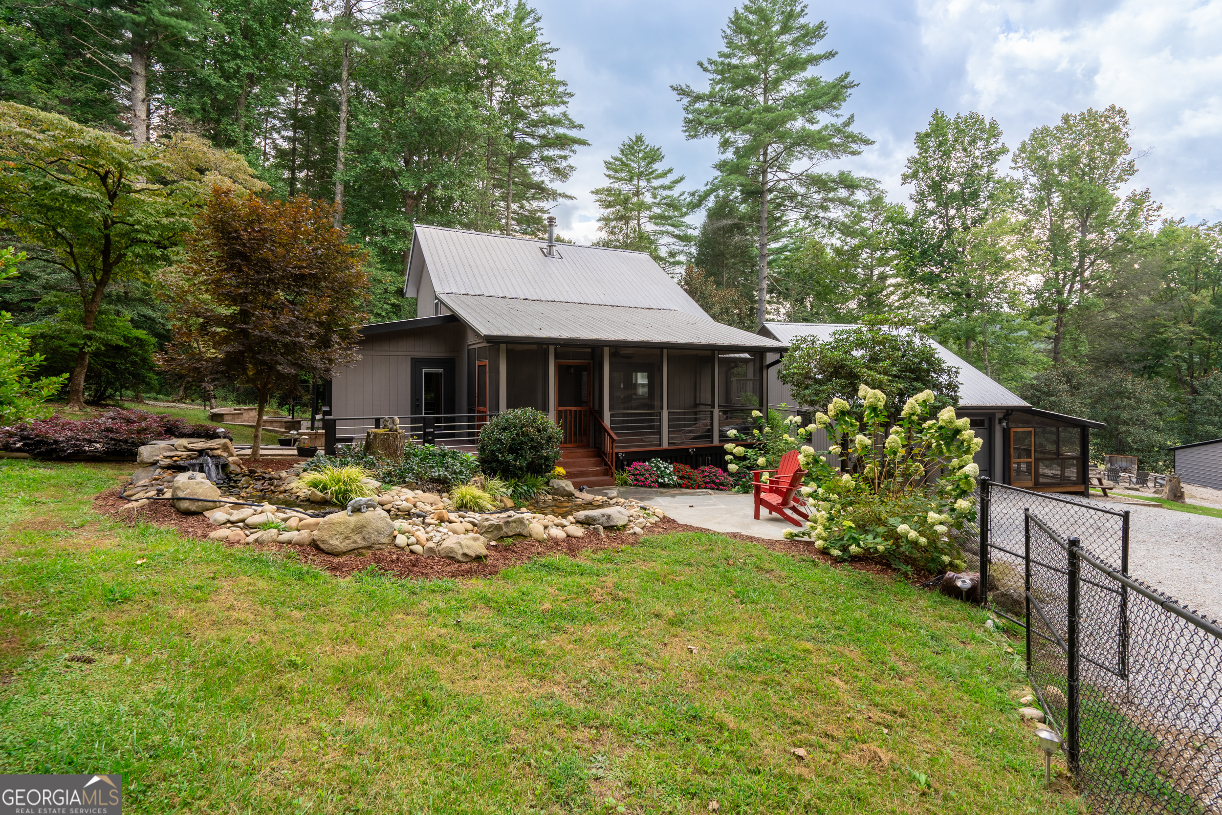 Dolly Dixon Ln, Clayton, GA 30525