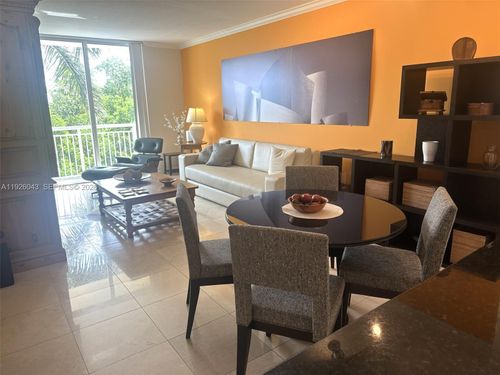 apt-318-2000 N Bayshore Dr, Miami, FL, 33137-5115 | Card Image
