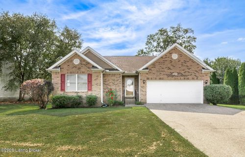 213 Saint Regis Dr, Shelbyville, KY, 40065-6317 | Card Image